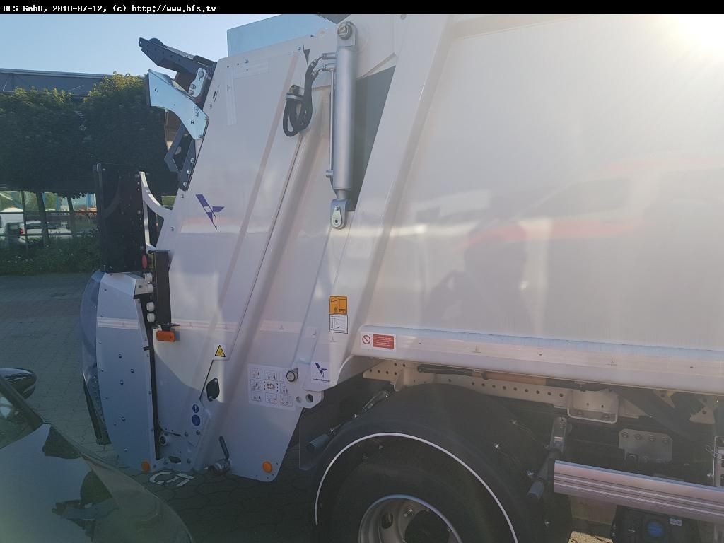 FUSO Canter 9C18 AMT 4x2 HS HL 8,5 t Olympus M - Vuilniswagen: afbeelding 2 FUSO Canter 9C18 AMT 4x2 HS HL 8,5 t Olympus M - Vuilniswagen: afbeelding 2