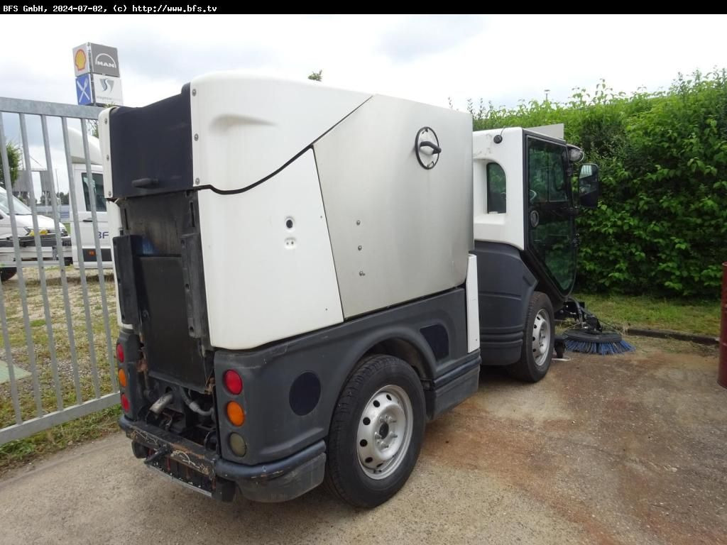 JungoJet 3500 Gehwegtauglich JungoJet 3500 Gehwegtauglich - Veegwagen: afbeelding 4 JungoJet 3500 Gehwegtauglich JungoJet 3500 Gehwegtauglich - Veegwagen: afbeelding 4