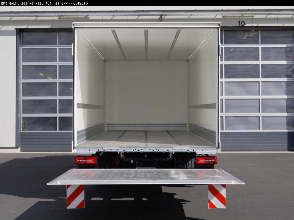 MAN TGL (TG3) 12.220 4x2 BL CH - Koelwagen vrachtwagen: afbeelding 3 MAN TGL (TG3) 12.220 4x2 BL CH - Koelwagen vrachtwagen: afbeelding 3