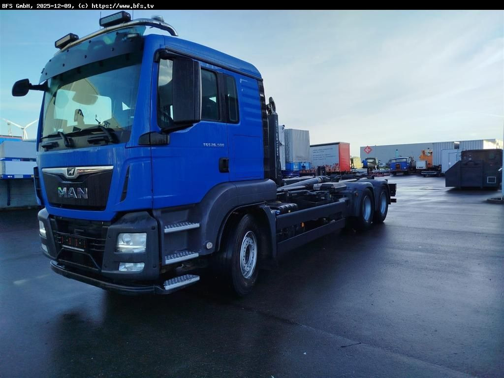 MAN TGS 26.500 6x4 BL Unfall-Fahrzeug! Instandgesetz - Haakarmsysteem vrachtwagen: afbeelding 3 MAN TGS 26.500 6x4 BL Unfall-Fahrzeug! Instandgesetz - Haakarmsysteem vrachtwagen: afbeelding 3