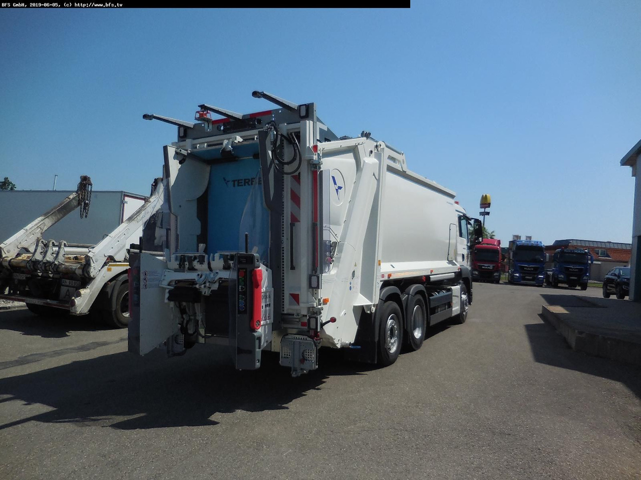 MAN TGS 28.320 6x2-4 BL HS HL Olympus 21 - Omni-DEKA - Vuilniswagen: afbeelding 2 MAN TGS 28.320 6x2-4 BL HS HL Olympus 21 - Omni-DEKA - Vuilniswagen: afbeelding 2