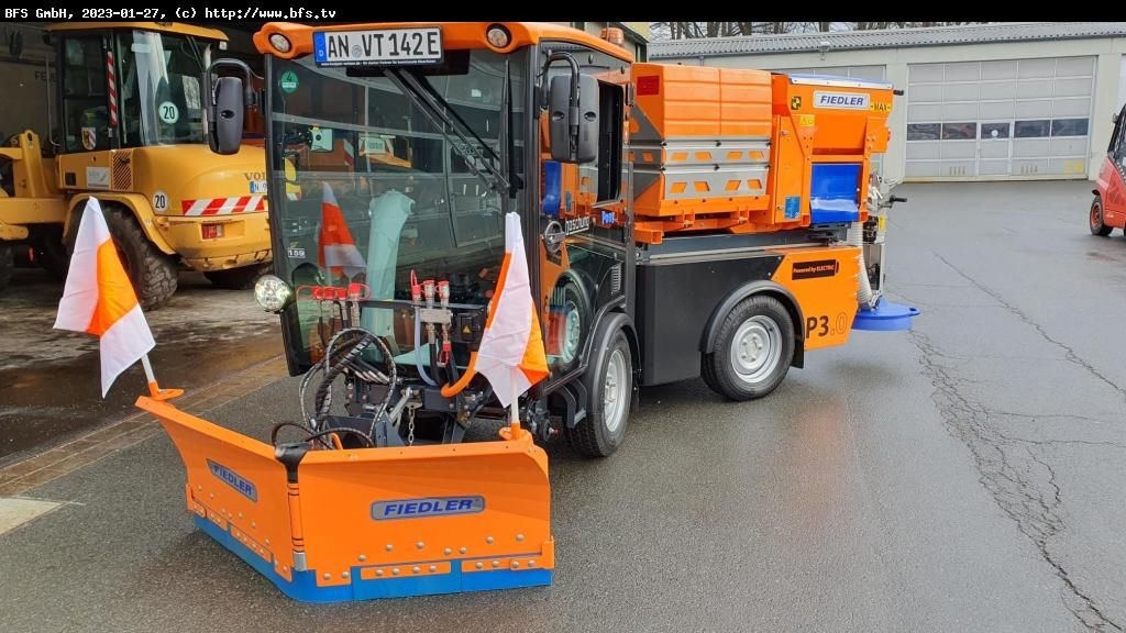 Pony P3.0 Pony P3.0 - Veegwagen: afbeelding 1 Pony P3.0 Pony P3.0 - Veegwagen: afbeelding 1