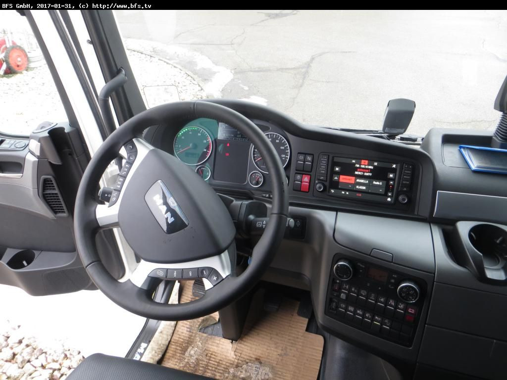 MAN TGX 18.500 4x2 LLS ZF 16 S Luft Luft Leder Intar - Trekker: afbeelding 3 MAN TGX 18.500 4x2 LLS ZF 16 S Luft Luft Leder Intar - Trekker: afbeelding 3