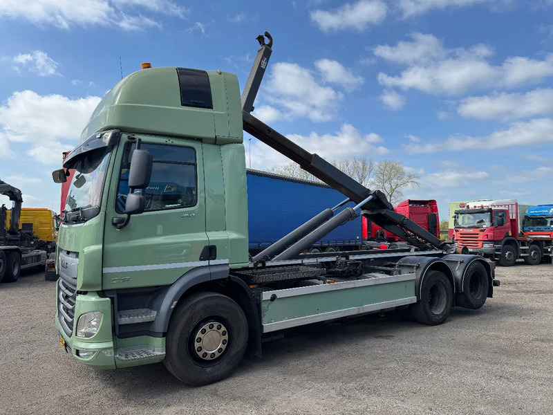 DAF CF 450 6X2 EURO 6 VDL 21T HOOK LIFTING AXLE - Haakarmsysteem vrachtwagen: afbeelding 1 DAF CF 450 6X2 EURO 6 VDL 21T HOOK LIFTING AXLE - Haakarmsysteem vrachtwagen: afbeelding 1
