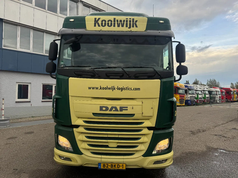 DAF XF 510 8X2 EURO 6 RETARDER TÜV TILL 08-2026 - Containertransporter/ Wissellaadbak vrachtwagen: afbeelding 2 DAF XF 510 8X2 EURO 6 RETARDER TÜV TILL 08-2026 - Containertransporter/ Wissellaadbak vrachtwagen: afbeelding 2