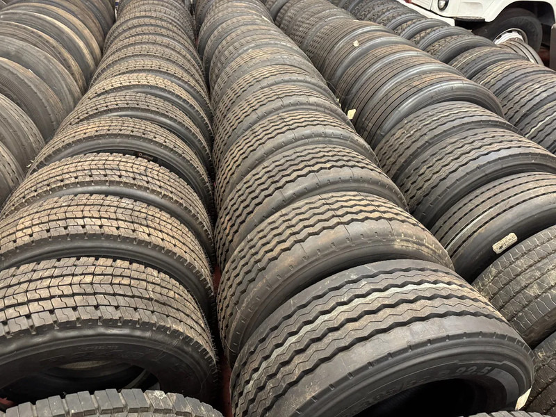 Diversen COVERBANDEN *315/60R22.5 / 385/55R22.5 / 385/65R22.5 TYRES - Band voor Vrachtwagen: afbeelding 3 Diversen COVERBANDEN *315/60R22.5 / 385/55R22.5 / 385/65R22.5 TYRES - Band voor Vrachtwagen: afbeelding 3