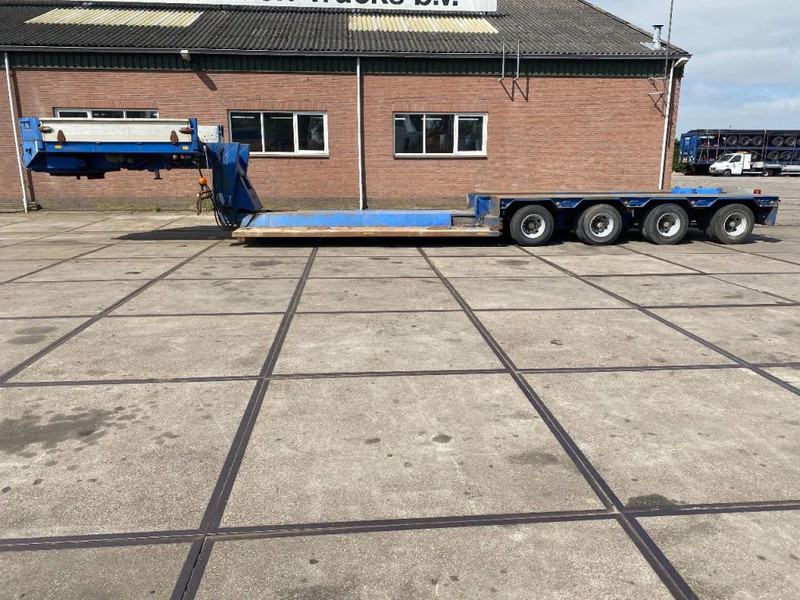 Goldhofer 4 AXEL STEERING - Dieplader oplegger: afbeelding 1 Goldhofer 4 AXEL STEERING - Dieplader oplegger: afbeelding 1