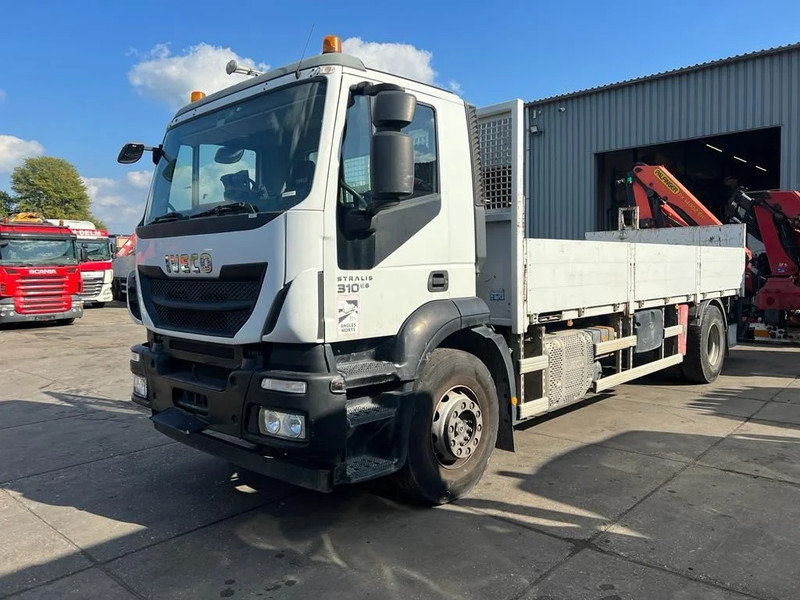 Iveco Stralis 310 PALFINGER PK14002 - MOTOR DEFECT - Kraanwagen: afbeelding 1 Iveco Stralis 310 PALFINGER PK14002 - MOTOR DEFECT - Kraanwagen: afbeelding 1