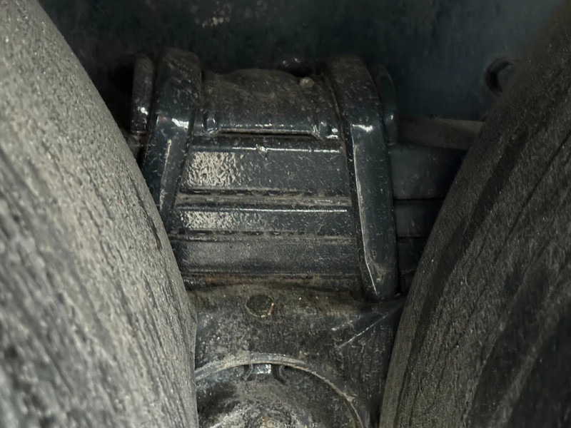 Iveco Trakker 360 6X4 EURO 6 + PALFINGER PK20001K + REMOTE CONTROL - Vrachtwagen met open laadbak, Kraanwagen: afbeelding 5 Iveco Trakker 360 6X4 EURO 6 + PALFINGER PK20001K + REMOTE CONTROL - Vrachtwagen met open laadbak, Kraanwagen: afbeelding 5