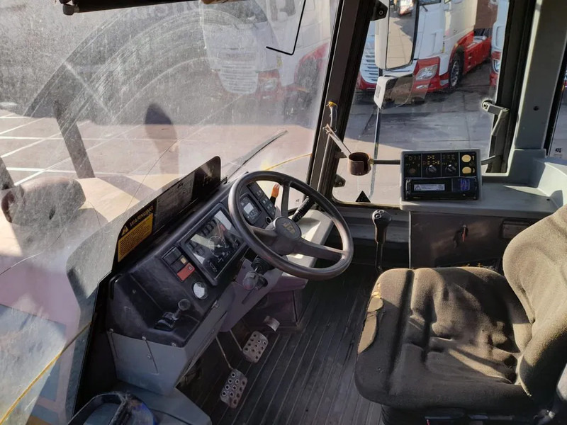 JCB HMV 155T-65 HMV 155T-65 FASTRAC 4X4 - Tractor: afbeelding 4 JCB HMV 155T-65 HMV 155T-65 FASTRAC 4X4 - Tractor: afbeelding 4