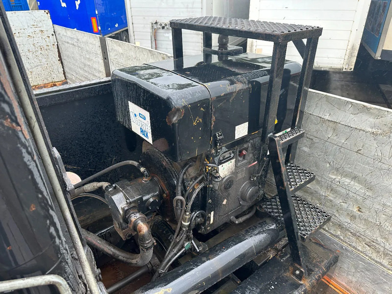 Vlakke/ Open oplegger Kwb HIAB 130R-206-2006: afbeelding 9