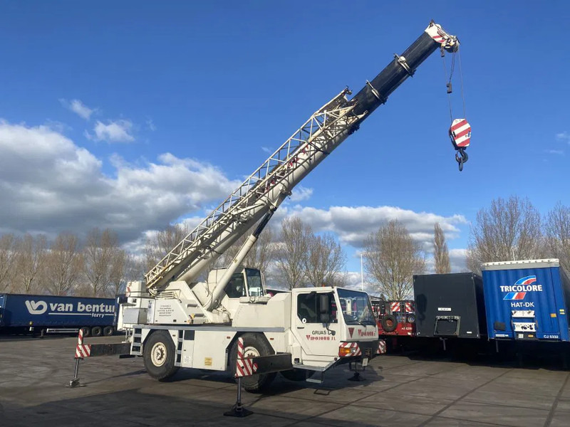 Liebherr LTM1030 - Alle terrein kraan: afbeelding 1 Liebherr LTM1030 - Alle terrein kraan: afbeelding 1