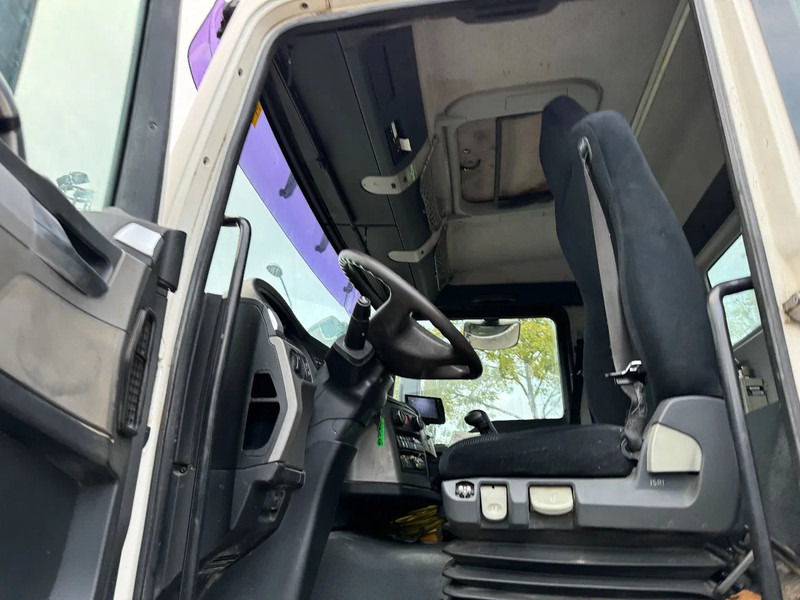 Betonpomp MAN TGS 35.400 8X4 PUTZMEISTER PUMP 21-3 + LIEBHERR MIXER: afbeelding 16 Betonpomp MAN TGS 35.400 8X4 PUTZMEISTER PUMP 21-3 + LIEBHERR MIXER: afbeelding 16