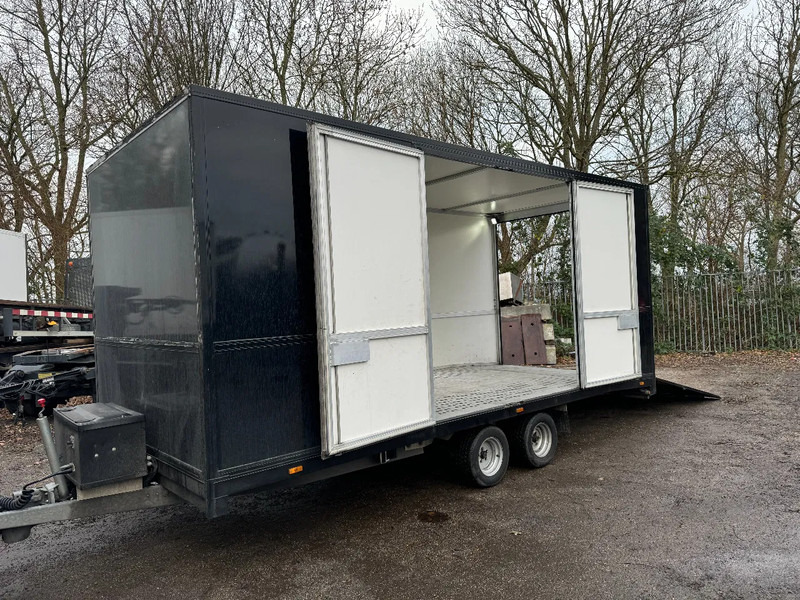 MOETEFINDT REMOTE CONTROL LIFT + WINCH - Autotransport aanhangwagen: afbeelding 2 MOETEFINDT REMOTE CONTROL LIFT + WINCH - Autotransport aanhangwagen: afbeelding 2