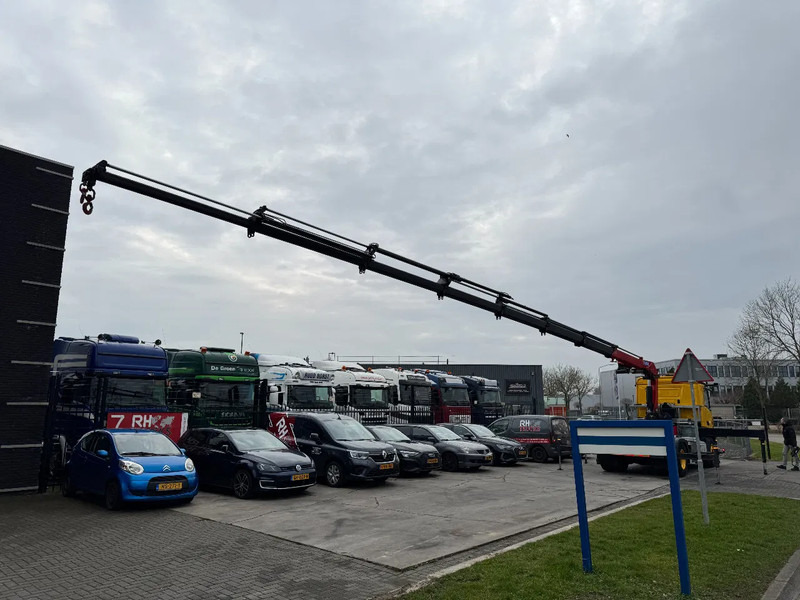 Mercedes-Benz Actros 1845 4X2 - EURO 6 + HMF 2820 + REMOTE + ONLY 105.446 KM - Kraanwagen: afbeelding 3 Mercedes-Benz Actros 1845 4X2 - EURO 6 + HMF 2820 + REMOTE + ONLY 105.446 KM - Kraanwagen: afbeelding 3