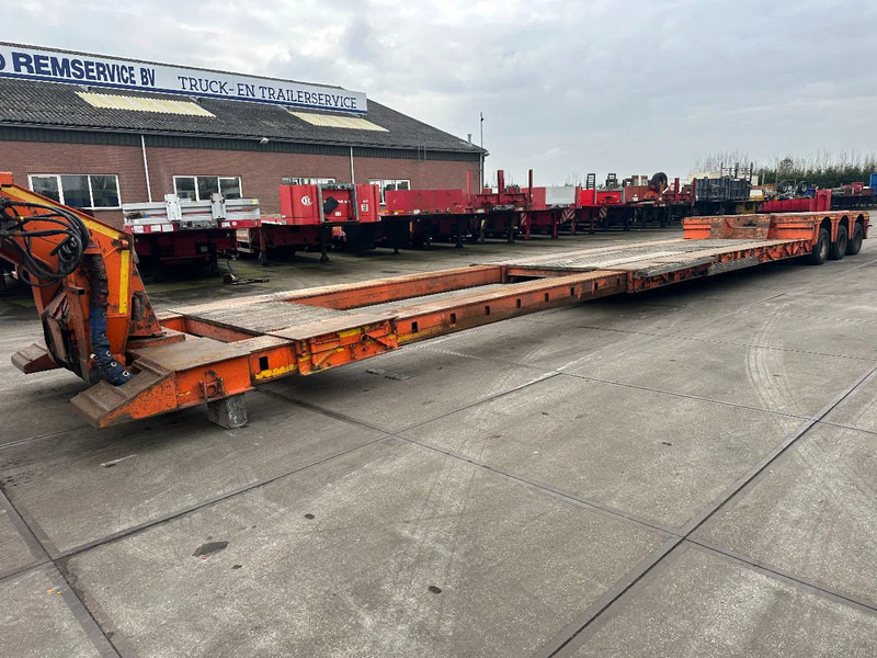 Nooteboom EURO 54-03 3 AXLE STEERING 5,3 METER EXTENDABLE - Dieplader oplegger: afbeelding 3 Nooteboom EURO 54-03 3 AXLE STEERING 5,3 METER EXTENDABLE - Dieplader oplegger: afbeelding 3