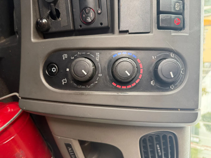 Renault Premium 380 380 6X2 STUURAS - Bakwagen: afbeelding 5 Renault Premium 380 380 6X2 STUURAS - Bakwagen: afbeelding 5