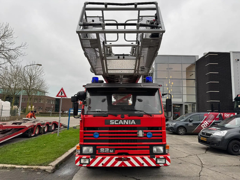 Scania P82 4X2 - FIRE TRUCK - 30M LIFT - Brandweerwagen: afbeelding 2 Scania P82 4X2 - FIRE TRUCK - 30M LIFT - Brandweerwagen: afbeelding 2