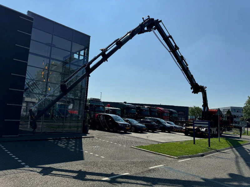 Scania R560 V8 8X2 + EFFER CRANE 1550 6S + FLYJIP 6XHYDR + REMOTE + WINCH - Kraanwagen: afbeelding 5 Scania R560 V8 8X2 + EFFER CRANE 1550 6S + FLYJIP 6XHYDR + REMOTE + WINCH - Kraanwagen: afbeelding 5