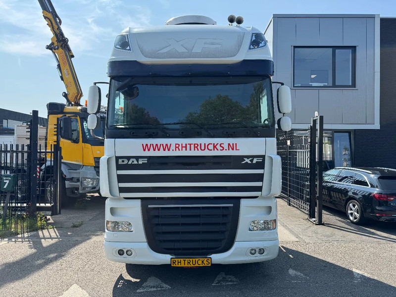 DAF XF 105.510 4X2 SKIRTS ADR RETARDER STANDKLIMA - Trekker: afbeelding 2 DAF XF 105.510 4X2 SKIRTS ADR RETARDER STANDKLIMA - Trekker: afbeelding 2