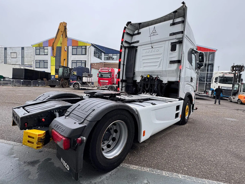 Iveco S-WAY 460 4X2 EURO 6 SKIRTS DOUBLE TANK - Trekker: afbeelding 5 Iveco S-WAY 460 4X2 EURO 6 SKIRTS DOUBLE TANK - Trekker: afbeelding 5