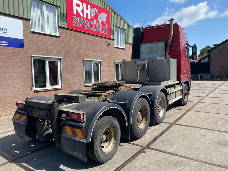 Volvo FH 16.700 FH16-700 8X4 140 TON FULL STEEL - Trekker: afbeelding 5 Volvo FH 16.700 FH16-700 8X4 140 TON FULL STEEL - Trekker: afbeelding 5