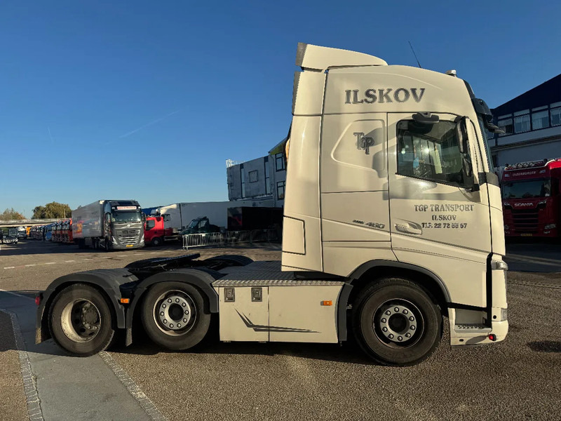 Volvo FH 460 6X2 EURO 6 CHASSIS 2021 STEERING AXLE SKIRTS - Trekker: afbeelding 4 Volvo FH 460 6X2 EURO 6 CHASSIS 2021 STEERING AXLE SKIRTS - Trekker: afbeelding 4