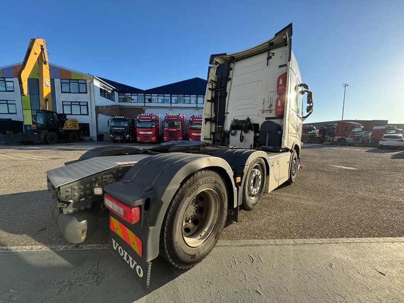 Volvo FH 460 6X2 EURO 6 CHASSIS 2021 STEERING AXLE SKIRTS - Trekker: afbeelding 5 Volvo FH 460 6X2 EURO 6 CHASSIS 2021 STEERING AXLE SKIRTS - Trekker: afbeelding 5