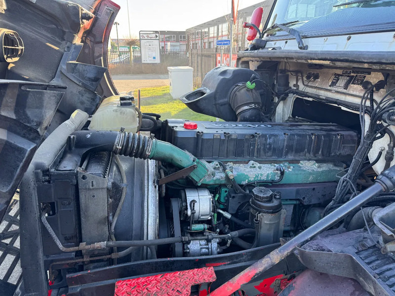 Trekker Volvo NH 12.460 4X2 - EURO 2 + KIPPER HYDRAULIEK: afbeelding 16