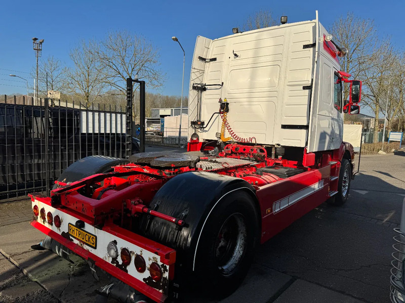 Volvo NH 12.460 4X2 - EURO 2 + KIPPER HYDRAULIEK - Trekker: afbeelding 4 Volvo NH 12.460 4X2 - EURO 2 + KIPPER HYDRAULIEK - Trekker: afbeelding 4