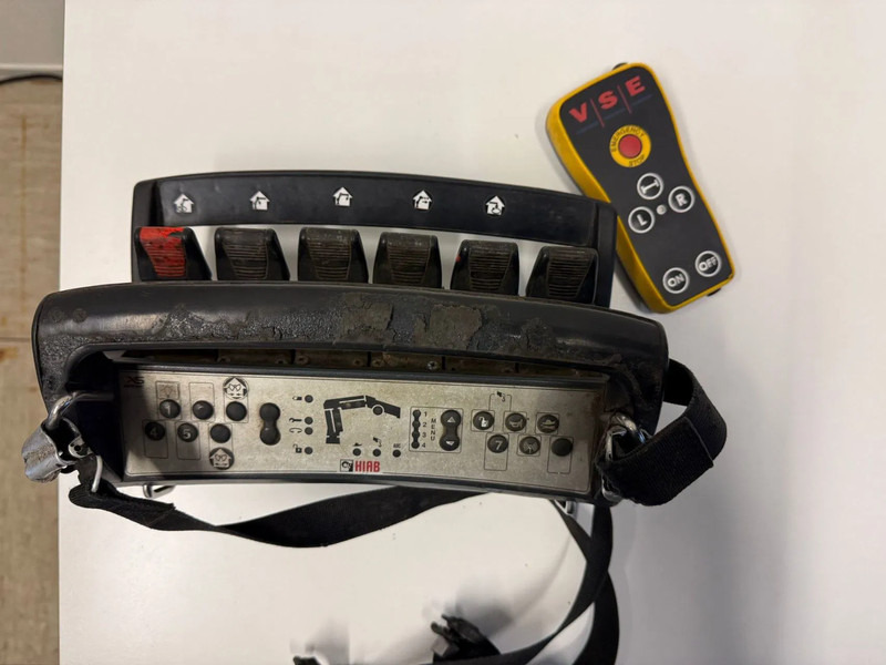 Van Hool VHLO-205 AN, HIAB 099E-1HIPRO REMOTE CONTROLE - Vlakke/ Open oplegger: afbeelding 3 Van Hool VHLO-205 AN, HIAB 099E-1HIPRO REMOTE CONTROLE - Vlakke/ Open oplegger: afbeelding 3