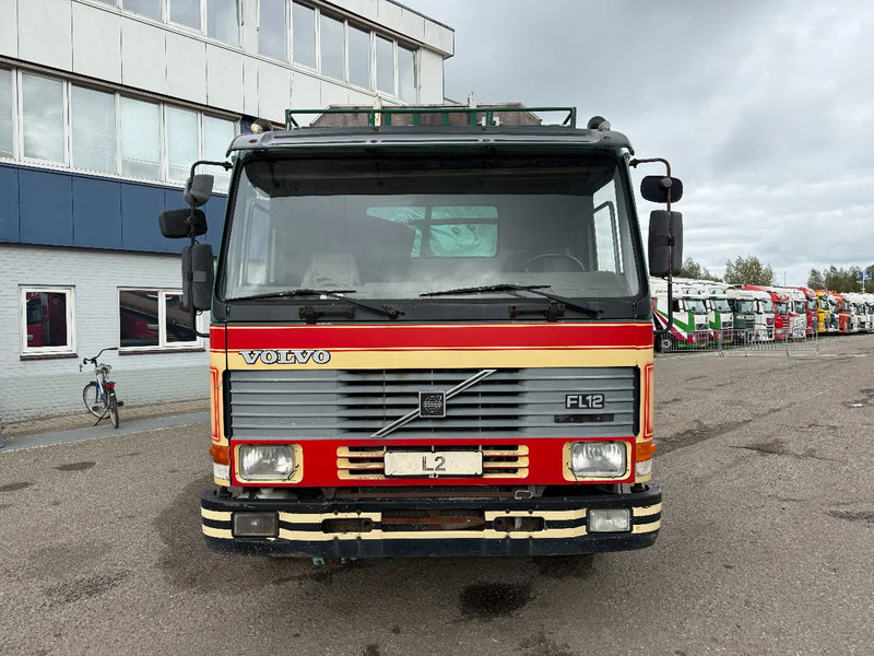 Volvo FL 12.420 6X2 MANUAL GEAR / FULL STEEL SUSP. / 10 TYRES / HUB REDUCT. + CABLELIFT TIPPER + CONTAINER FLATBED - Kabelsysteem truck: afbeelding 2 Volvo FL 12.420 6X2 MANUAL GEAR / FULL STEEL SUSP. / 10 TYRES / HUB REDUCT. + CABLELIFT TIPPER + CONTAINER FLATBED - Kabelsysteem truck: afbeelding 2