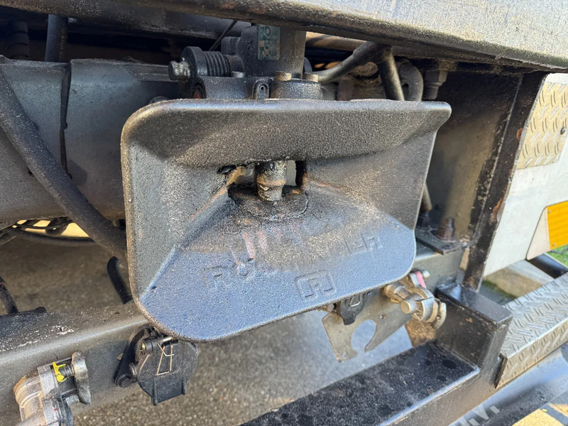 Leasing Volvo FM 12.340 6X2 - EURO 3 + PALFINGER PK15002 + LIFT/STEERING AXLE Volvo FM 12.340 6X2 - EURO 3 + PALFINGER PK15002 + LIFT/STEERING AXLE: afbeelding 17
