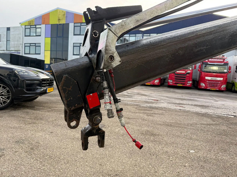 Volvo FM 420 8X2 EEV + HMF 2420-K3 + REMOTE + 5E & 6E FUNCTIE - Kraanwagen: afbeelding 4 Volvo FM 420 8X2 EEV + HMF 2420-K3 + REMOTE + 5E & 6E FUNCTIE - Kraanwagen: afbeelding 4