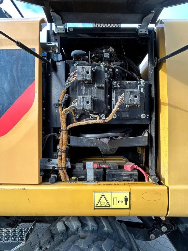 CAT M 318 F - Mobiele graafmachine: afbeelding 4 CAT M 318 F - Mobiele graafmachine: afbeelding 4