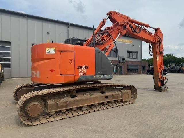 HITACHI ZX 225USLC-3 - Rupsgraafmachine: afbeelding 1 HITACHI ZX 225USLC-3 - Rupsgraafmachine: afbeelding 1