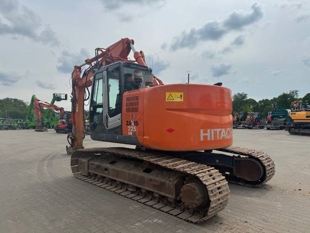 HITACHI ZX 225USLC-3 - Rupsgraafmachine: afbeelding 4 HITACHI ZX 225USLC-3 - Rupsgraafmachine: afbeelding 4