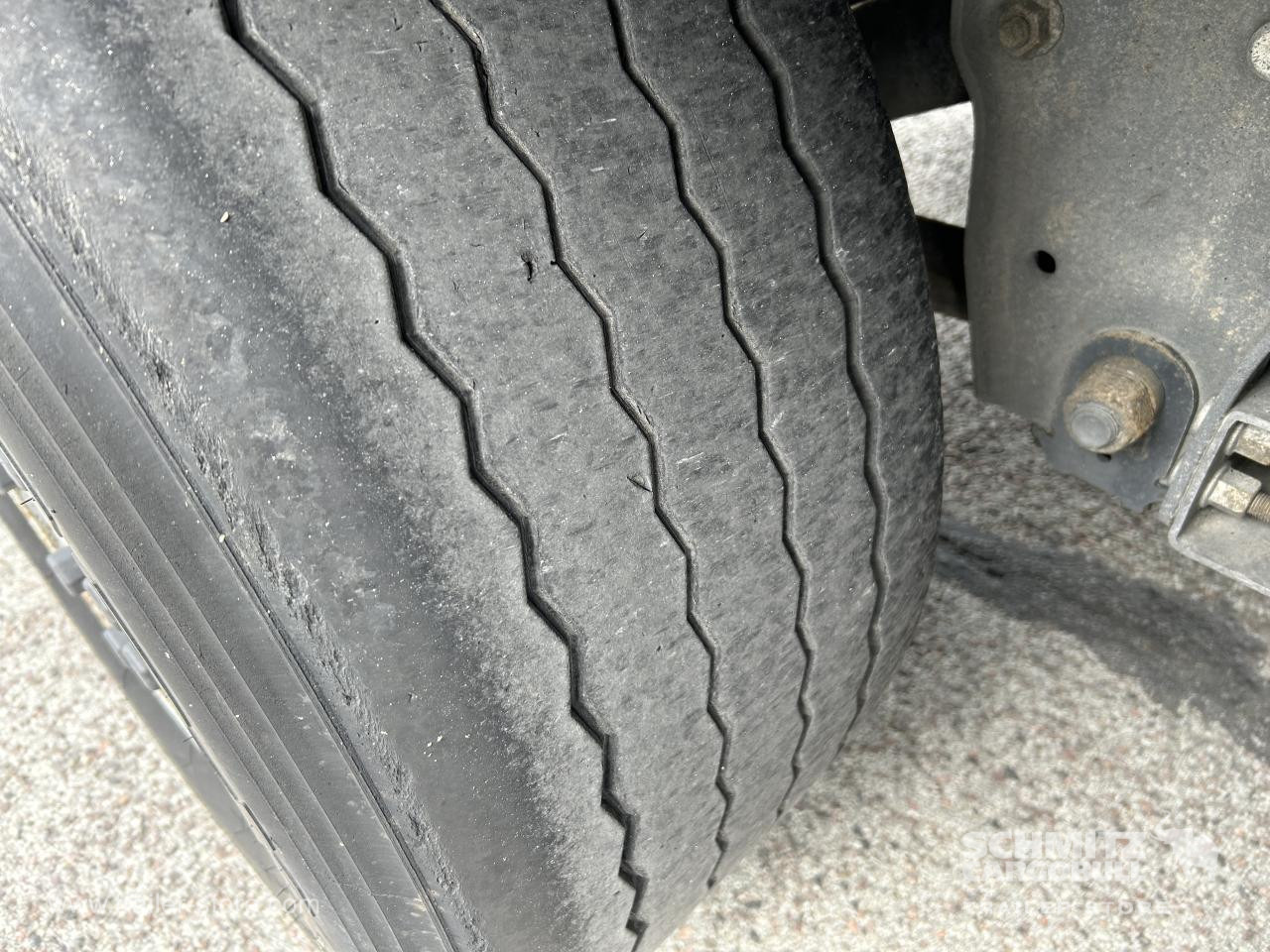 SCHMITZ Curtainsider Standard - Schuifzeiloplegger: afbeelding 4 SCHMITZ Curtainsider Standard - Schuifzeiloplegger: afbeelding 4