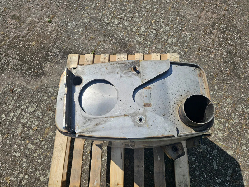 MAN Eind demper - 81.151036037 - Brandstoftank voor Vrachtwagen: afbeelding 5 MAN Eind demper - 81.151036037 - Brandstoftank voor Vrachtwagen: afbeelding 5