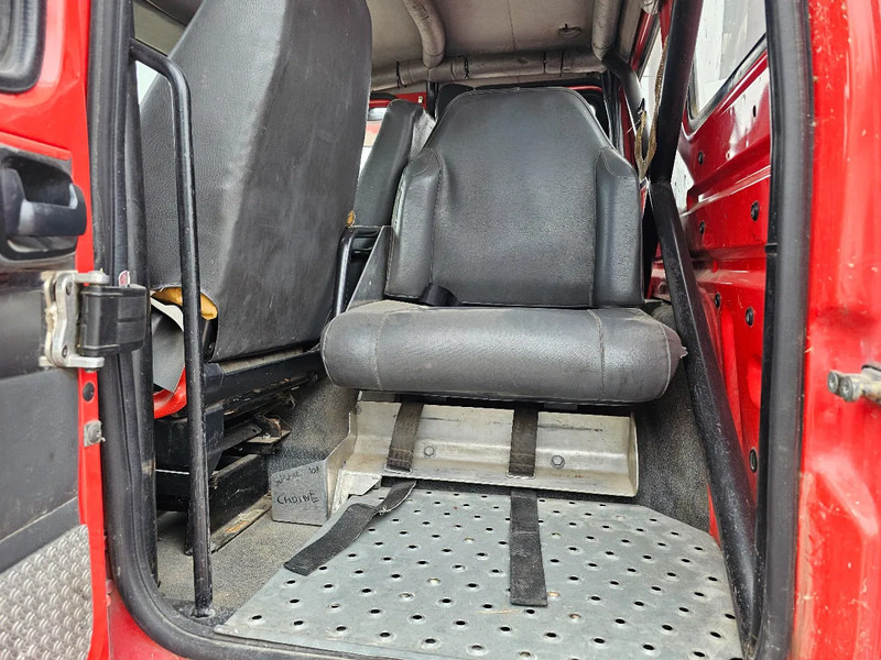 Brandweerwagen Renault M210 Arbois 3500L: afbeelding 12 Brandweerwagen Renault M210 Arbois 3500L: afbeelding 12