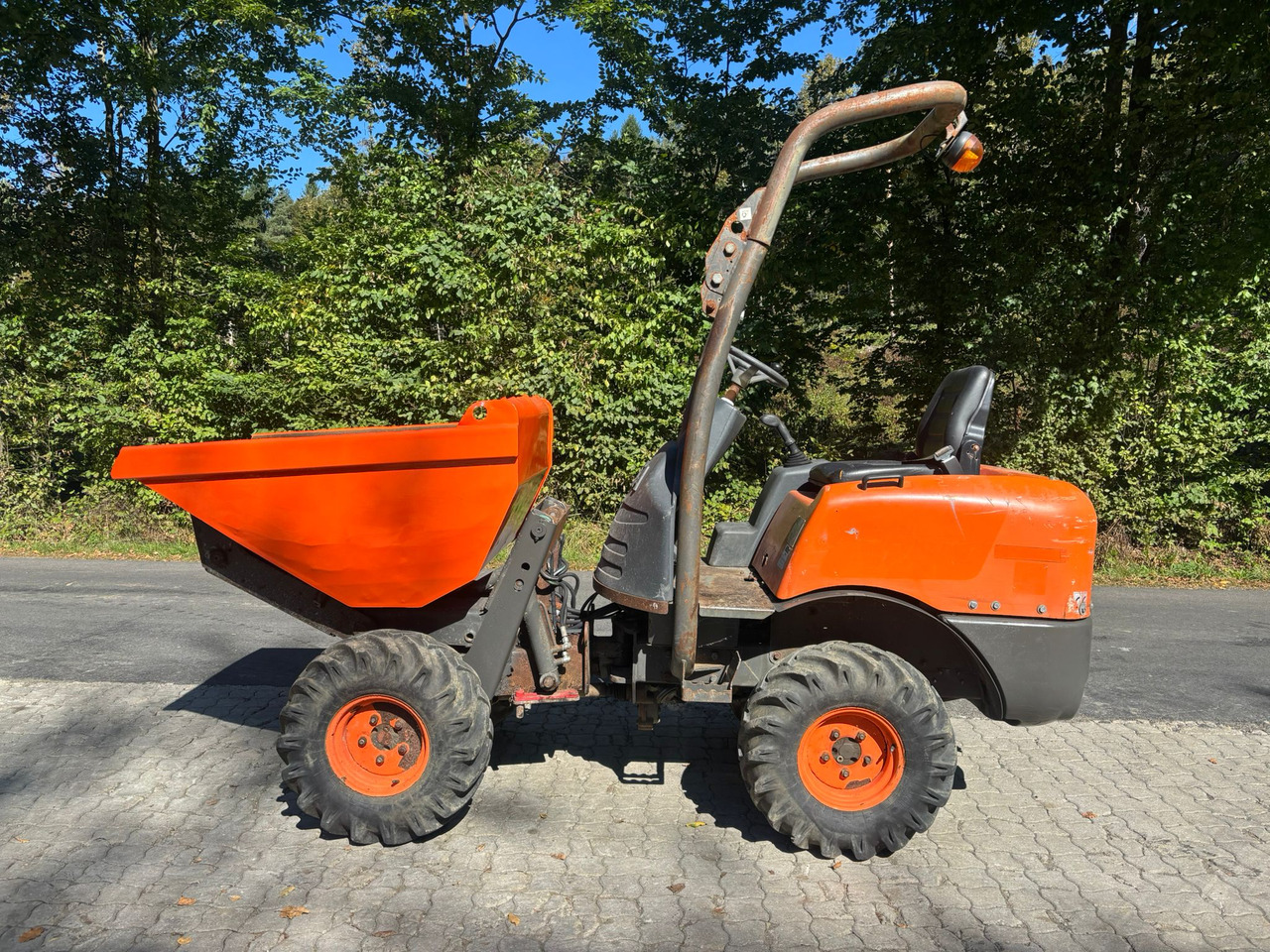 AUSA D100 AHA - Kiepwagen met knikbesturing: afbeelding 1 AUSA D100 AHA - Kiepwagen met knikbesturing: afbeelding 1
