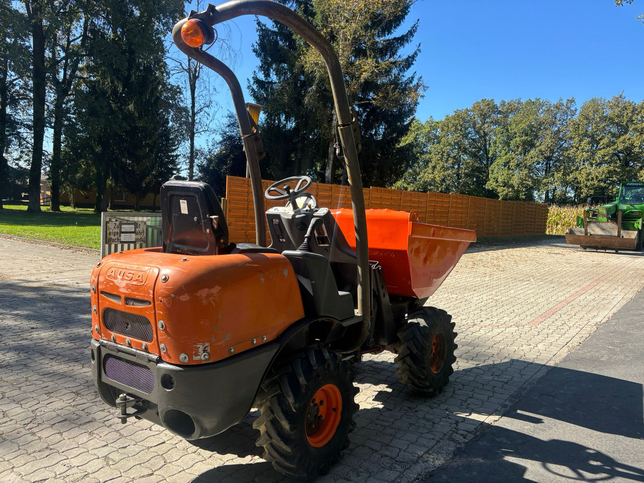 AUSA D100 AHA - Kiepwagen met knikbesturing: afbeelding 5 AUSA D100 AHA - Kiepwagen met knikbesturing: afbeelding 5