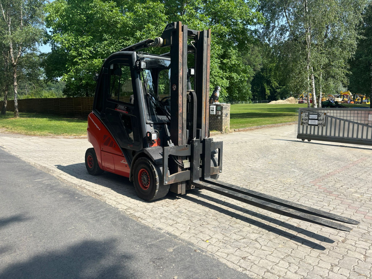 LINDE H 35 D-02 Triplex - Diesel heftruck: afbeelding 4 LINDE H 35 D-02 Triplex - Diesel heftruck: afbeelding 4
