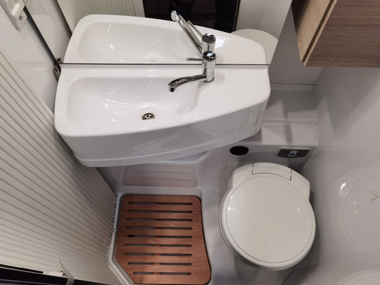 Half integraal camper Chausson X 650 EXCLUSIVE LINE /XXL-HUBBETT/ E-BIKE TRÄGER: afbeelding 19