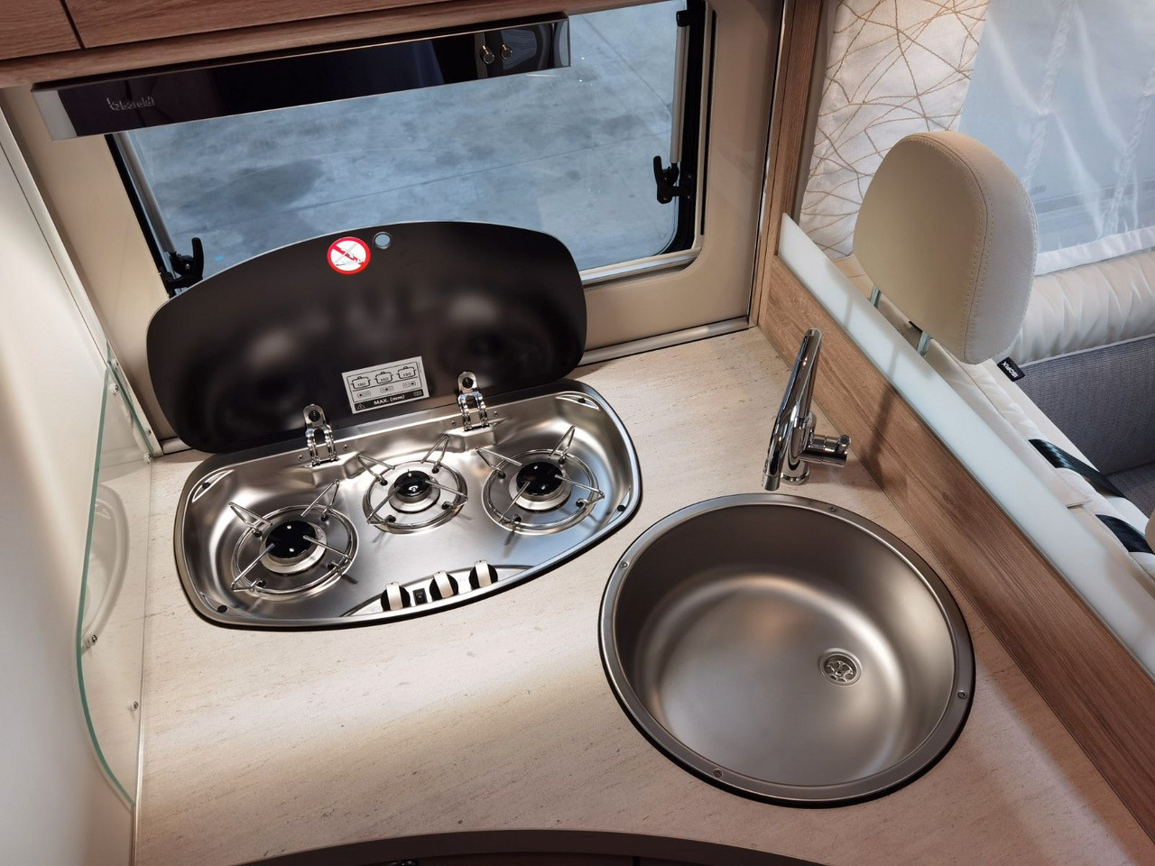 Integraal camper Eura Mobil INTEGRA LINE 720 EB /180PS-9G MAXI/ EINZELBETTEN: afbeelding 16