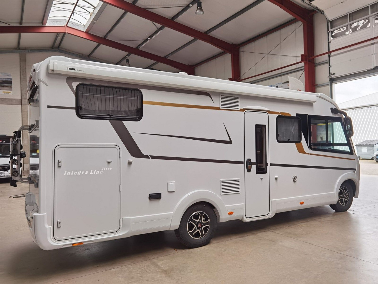Eura Mobil INTEGRA LINE 720 EF /180PS-9G MAXI/ EINZELBETTEN - Integraal camper: afbeelding 4 Eura Mobil INTEGRA LINE 720 EF /180PS-9G MAXI/ EINZELBETTEN - Integraal camper: afbeelding 4