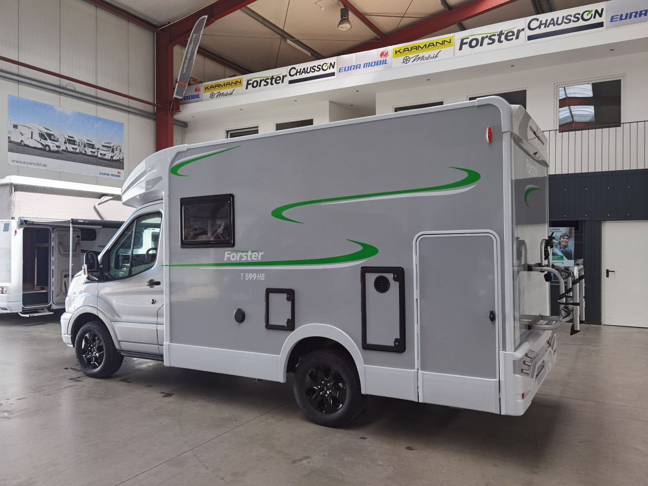 Forster T 599 HBN COUPÈ /-2025-/165PS / SILVER - EDITION - Half integraal camper: afbeelding 5 Forster T 599 HBN COUPÈ /-2025-/165PS / SILVER - EDITION - Half integraal camper: afbeelding 5