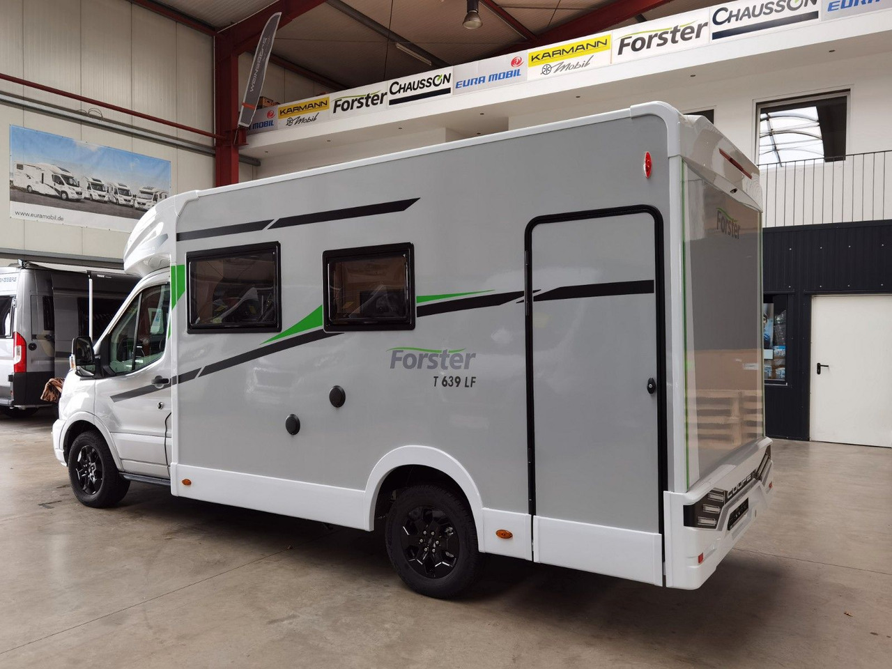 Forster T 639 LF /-2026- / 165 PS-8G / HUBBETT & RAUMBAD - Half integraal camper: afbeelding 5 Forster T 639 LF /-2026- / 165 PS-8G / HUBBETT & RAUMBAD - Half integraal camper: afbeelding 5