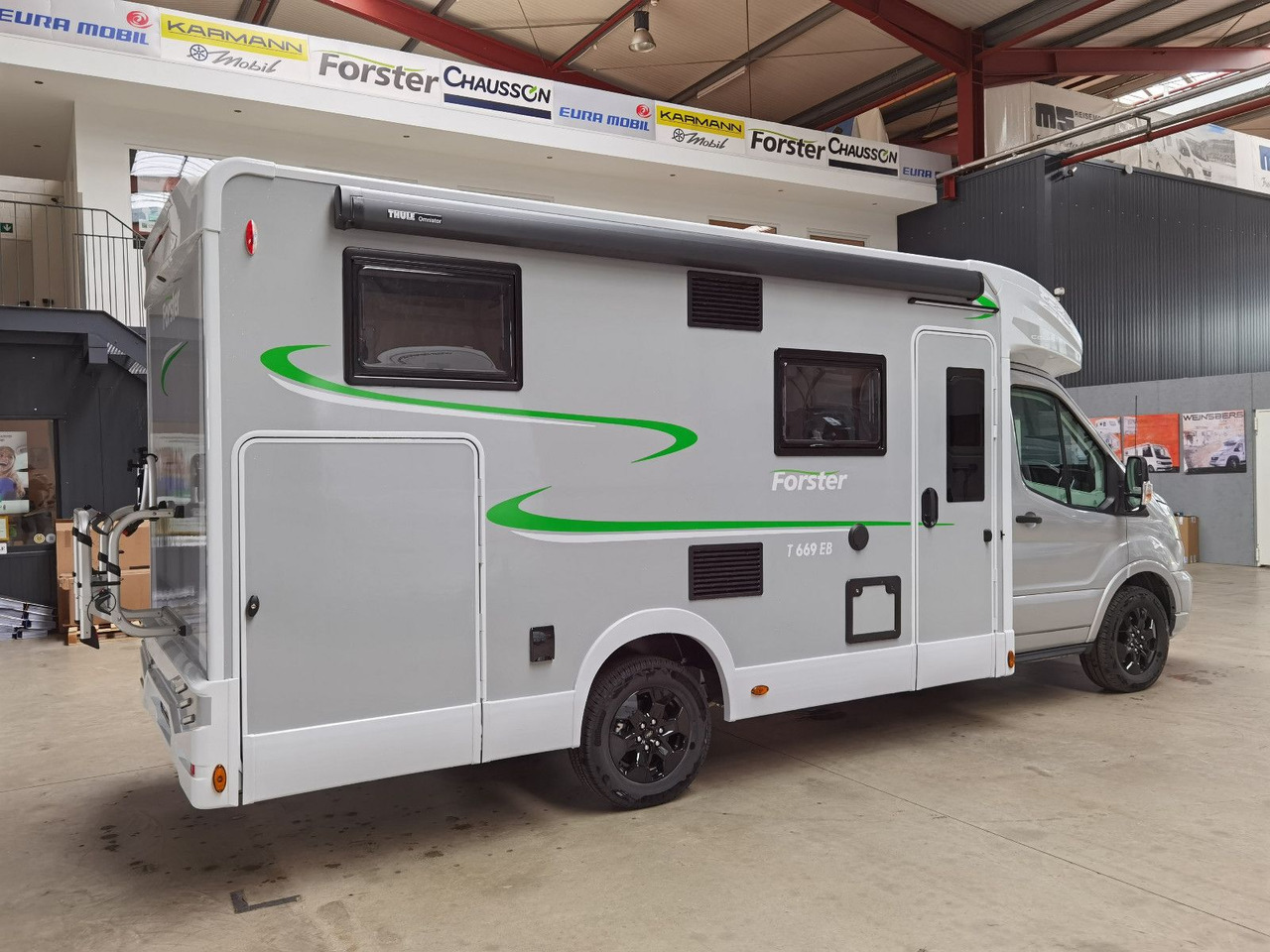 Forster T 669 EBN COUPÈ / -2025-/165PS/ SILVER - EDITION - Half integraal camper: afbeelding 4 Forster T 669 EBN COUPÈ / -2025-/165PS/ SILVER - EDITION - Half integraal camper: afbeelding 4