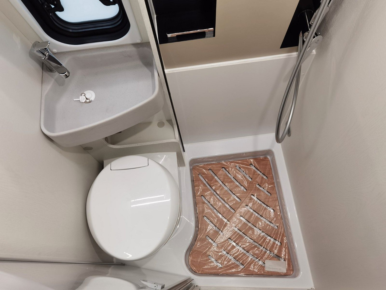 Leasing  Karmann DAVIS 630 LIFESTYLE/ - 2026 - / XXL-HUBBETT -GAR Karmann DAVIS 630 LIFESTYLE/ - 2026 - / XXL-HUBBETT -GAR: afbeelding 22